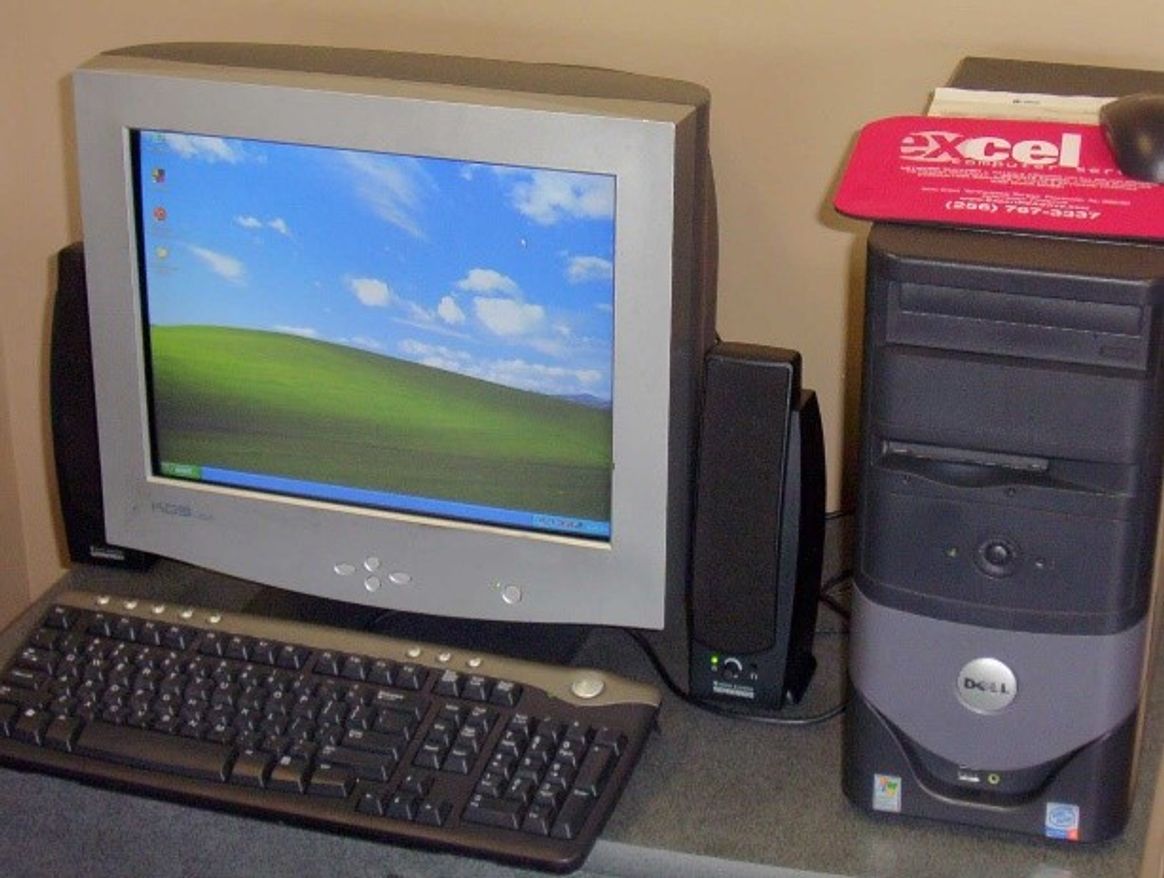 Old desktop computer running on Windows XP