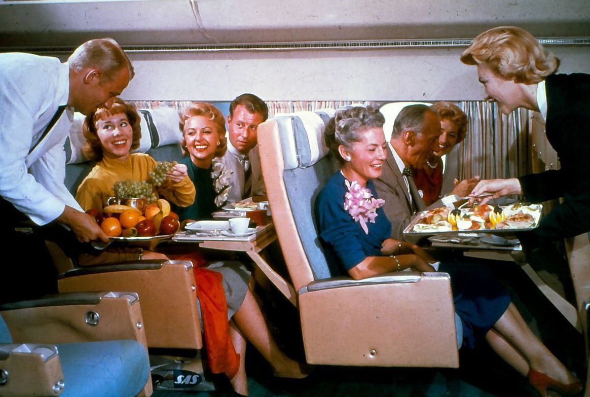 Meal being served on a 1955 SAS flight